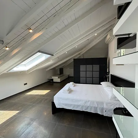 Petruzzelli Loft Apartment *